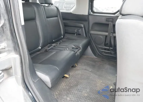 2005 Honda Element Lx z USA, uszkodzony, nr VIN 5J6YH18345L010868